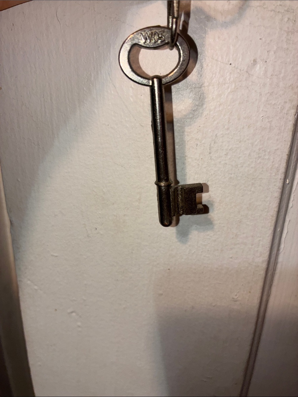 Key to my heart   Vintage-Style Metal Key Wall Decor in Bronze